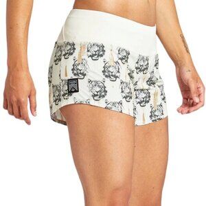 Oiselle Roga shorts, Coco Tiger print, size 6